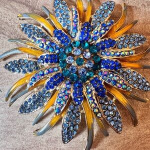 Flower Brooch Blue Rhinestoned & Enamel Gold Tone Brooch Floral Spring Bling